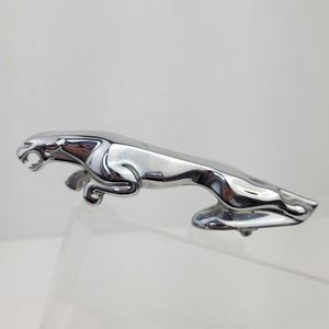 Jaguar XJ8 Vanden Plas Sedan 2001 Leaping Jaguar Cat Front Hood Emblem Ornament